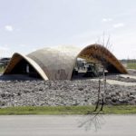 Der sieben Meter hohe Holz-Igel-Pavillion hat in Mannheim seinen zweiten, nachhaltigen Einsatz. Er wurde zuvor auf der BUGA in Heilbronn bereits als Veranstaltungsbereich benutzt.