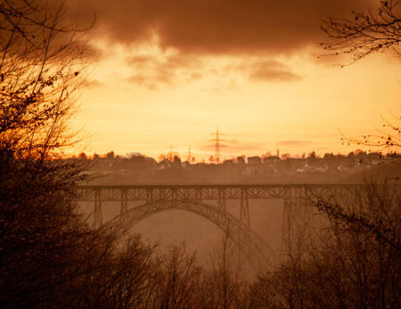 Müngstener Brücke im Sonnenuntergang